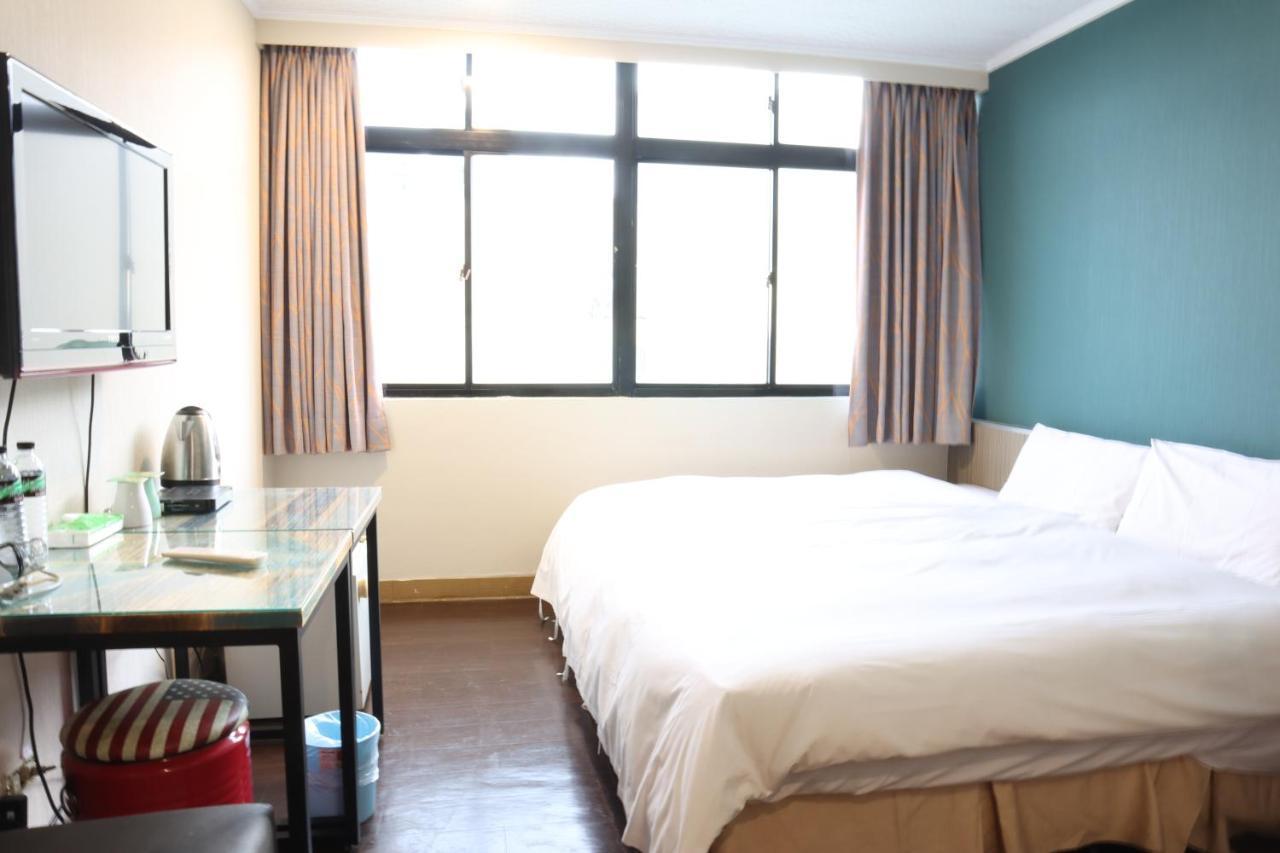 Back Home Hotel Chiayi Eksteriør billede
