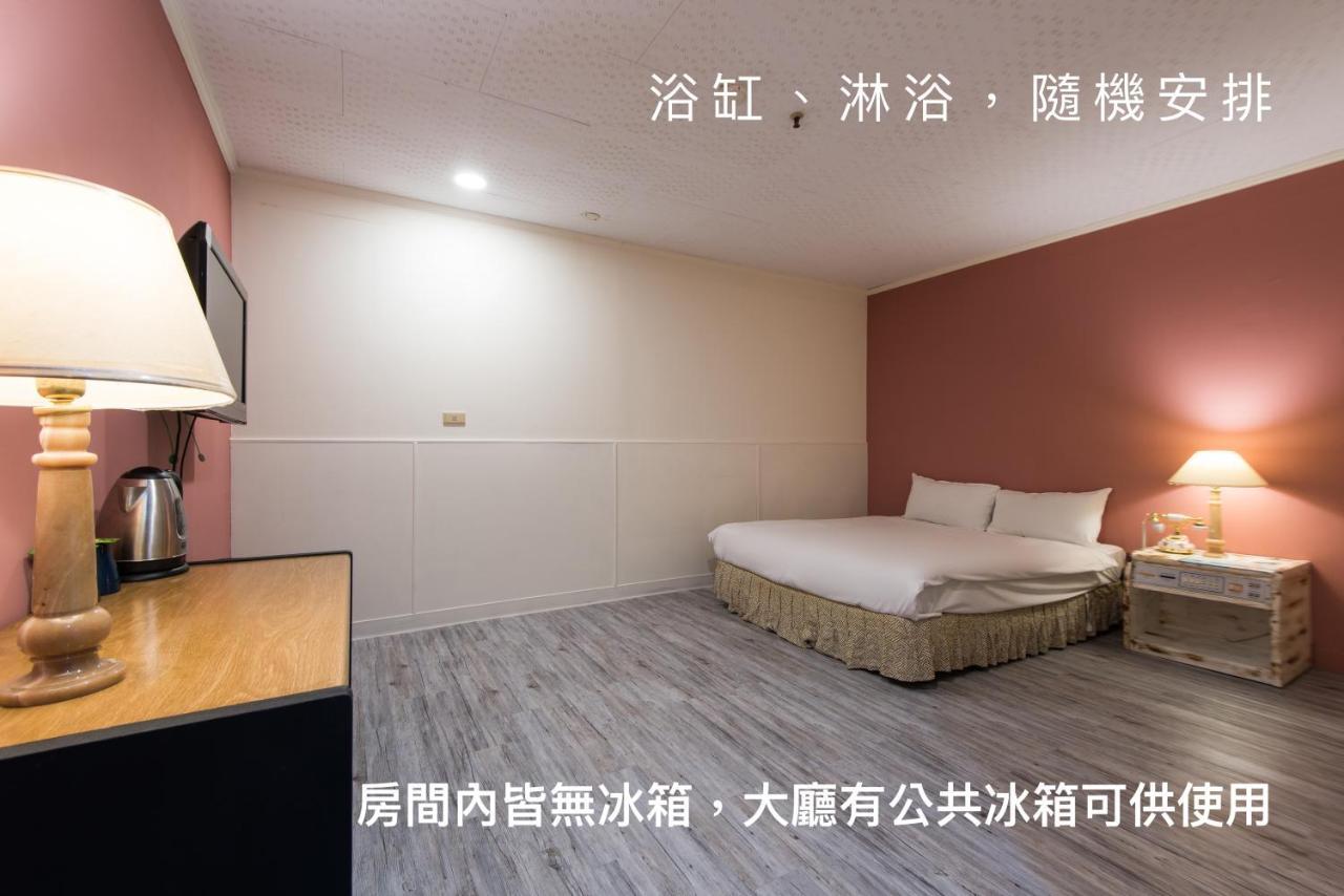 Back Home Hotel Chiayi Eksteriør billede