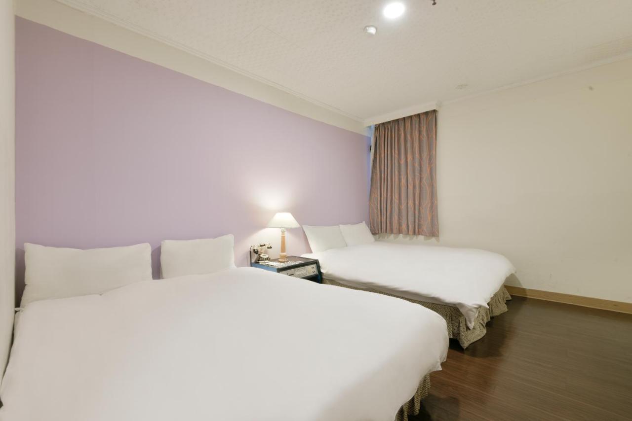 Back Home Hotel Chiayi Eksteriør billede